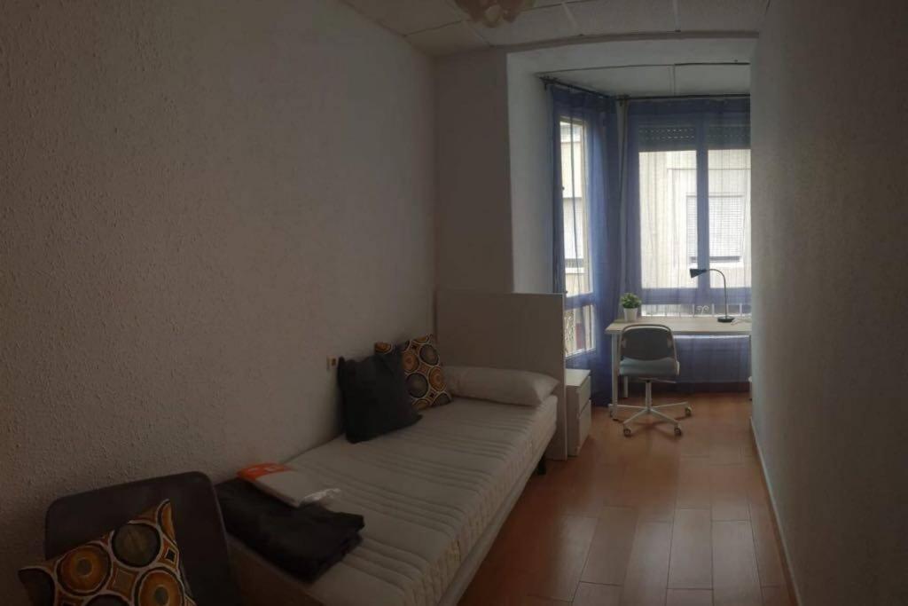 Cozy Apartment In The Heart Of Alicante! 외부 사진