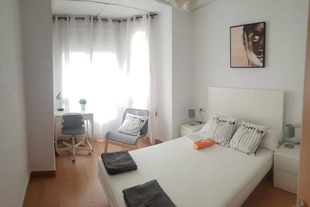 Cozy Apartment In The Heart Of Alicante! 외부 사진